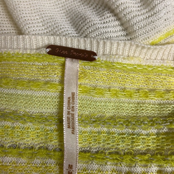 Free People sweater - Picture 3 of 4
